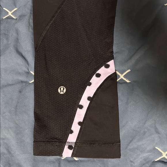 Polka Dot Lululemon Activewear Set - Picture 5 of 8